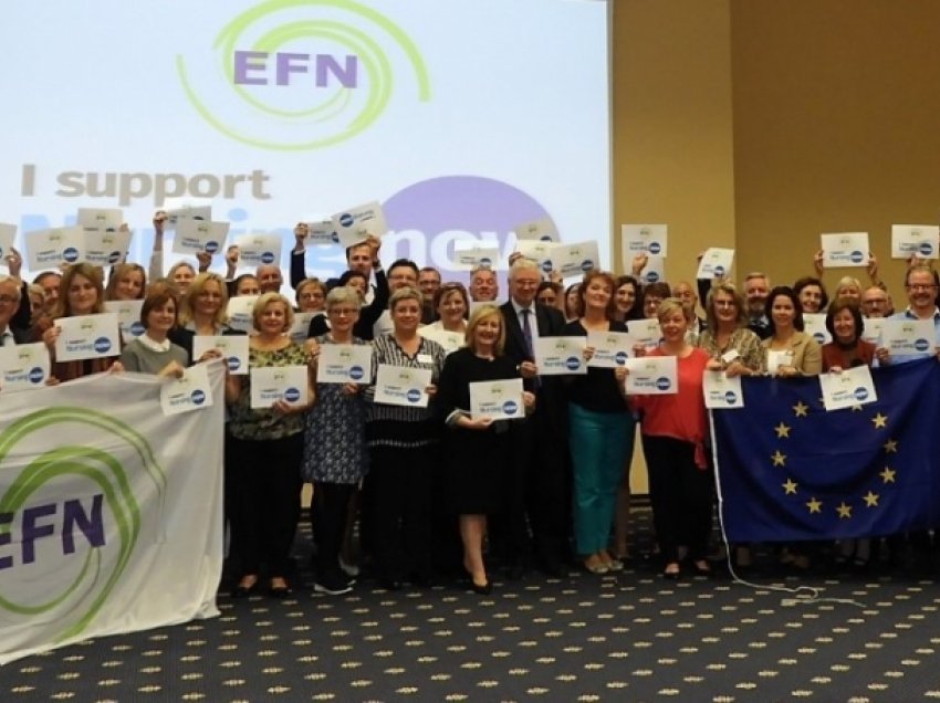 Gratë e Federatës Europiane të Infermierëve nderohen me çmim për përballjen me Covid-19 