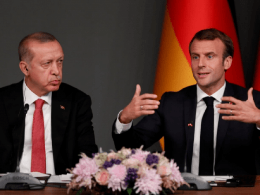 Franca akuzohet për cenim të liberalizmit, Makroni e mohon: Nuk jemi Turqi