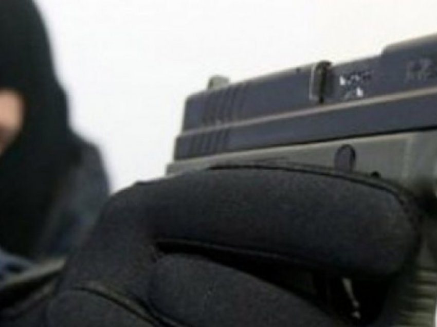 Grabitje e armatosur në Podujevë