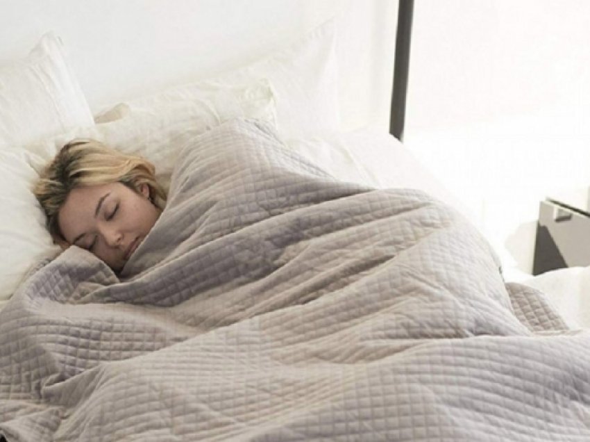 ​Cila temperaturë është ideale për të fjetur?