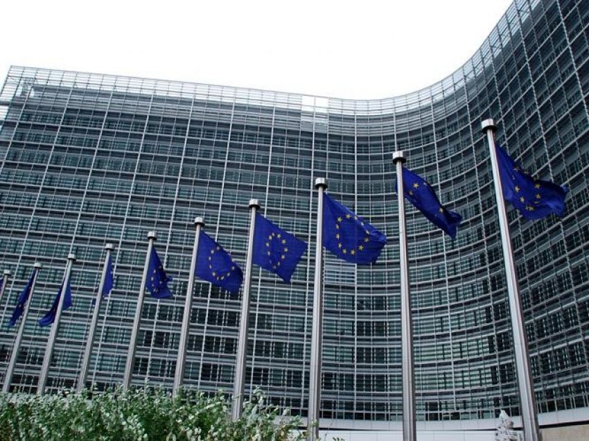 “Konsensus minus një”, Këshilli i Ambasadorëve kërkon model të ri të vendosjes në BE