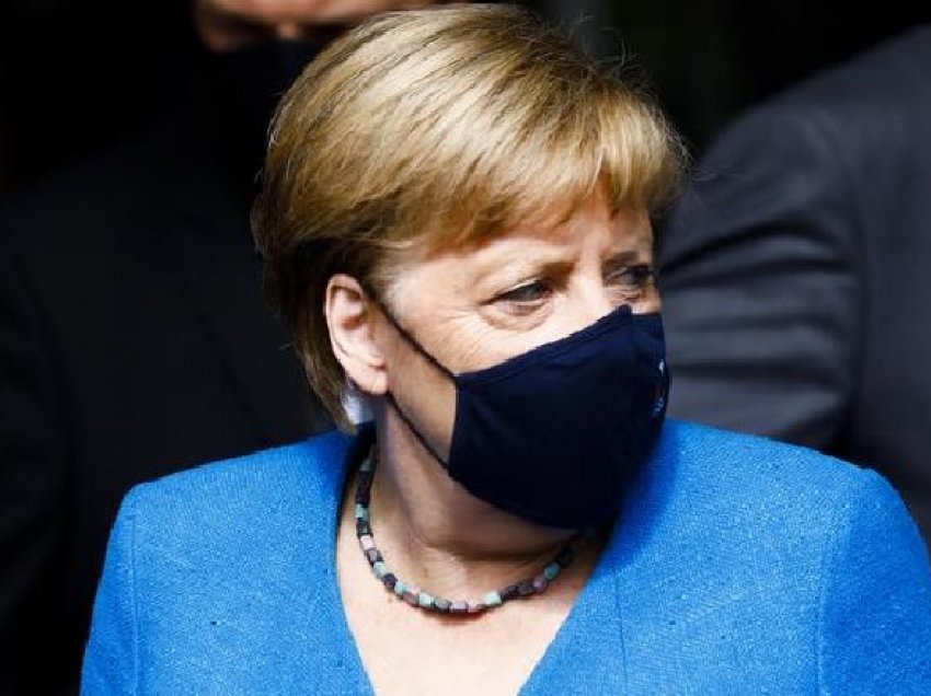 Merkel: Masat e para nuk funksionuan, sistemi shëndetësor është i lodhur, duhet të veprojmë tani