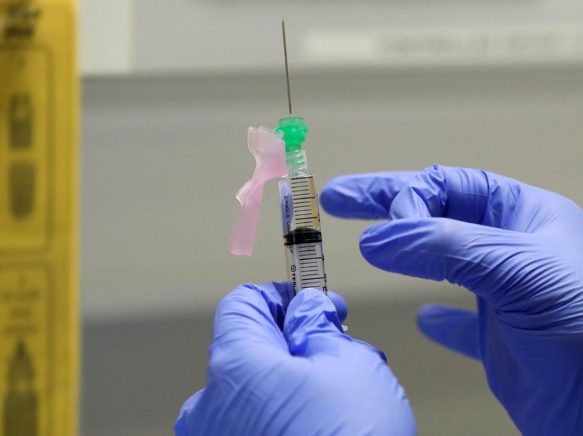 Gjermania shton presionin, kërkon aprovimin e vaksinës kundër COVID-19 para Krishtlindjeve