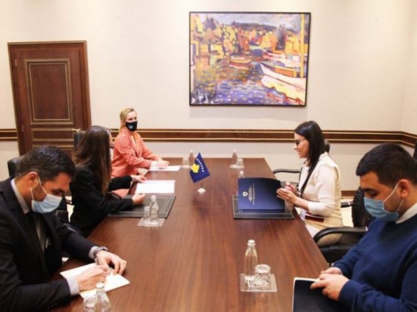Ministrja Haradinaj-Stublla priti koordinatoren për Zhvillim të OKB-së në Kosovë, Ulrika Richardson
