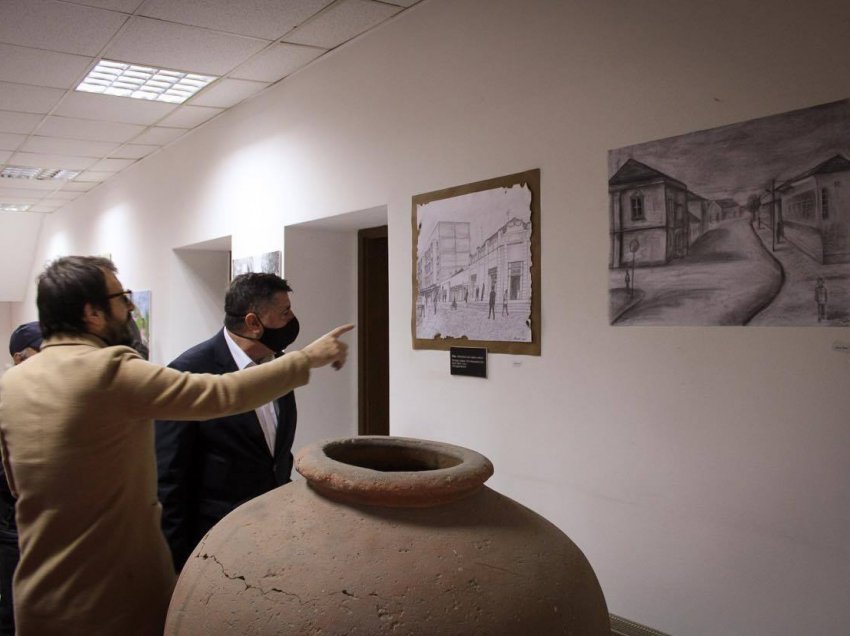 Haziri: Përmes ekspozitës “Gjilani n’retro”, është kthyer memoria se si ka qenë qyteti para 50 vjetësh 