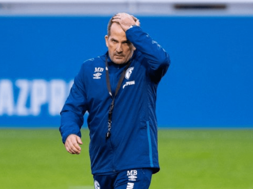 Schalke shkarkon trajnerin