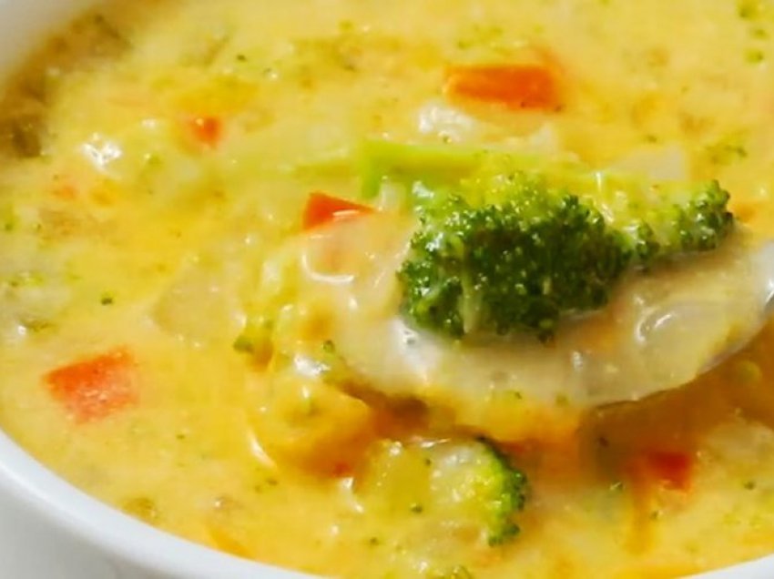 Supë e ngrohtë me brokoli dhe patate – shije dhe shëndet në tryezë