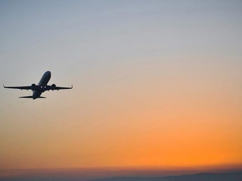 Edhe Turqia ndalon fluturimet nga Mbretëria e Bashkuar për shkak të llojit të ri të virusit