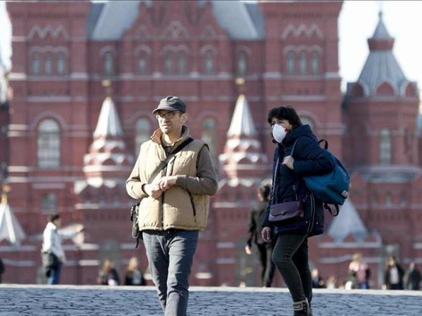Rusia shënon rekord infektimesh me Covid, humbin jetë 493 persona