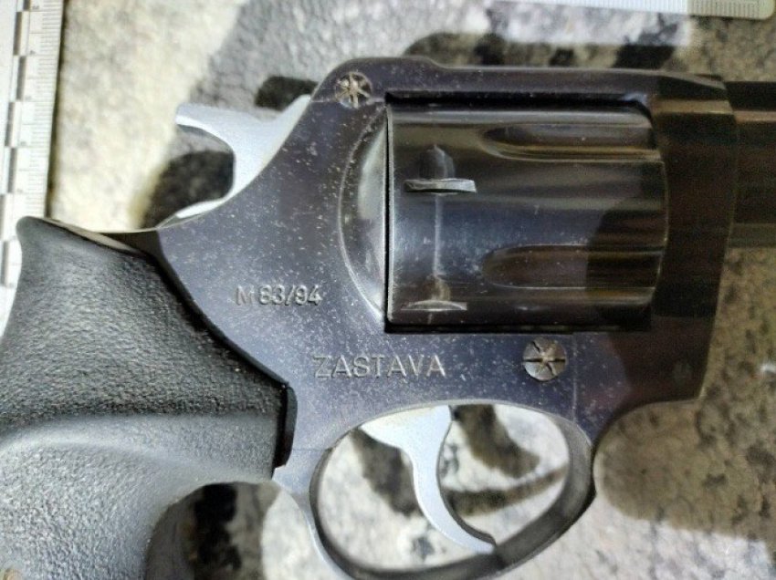 Rrëfimi nga Podujeva: Nipi zbrazi revolen, kishte mbetur një plumb i cili vrau gruan e axhës