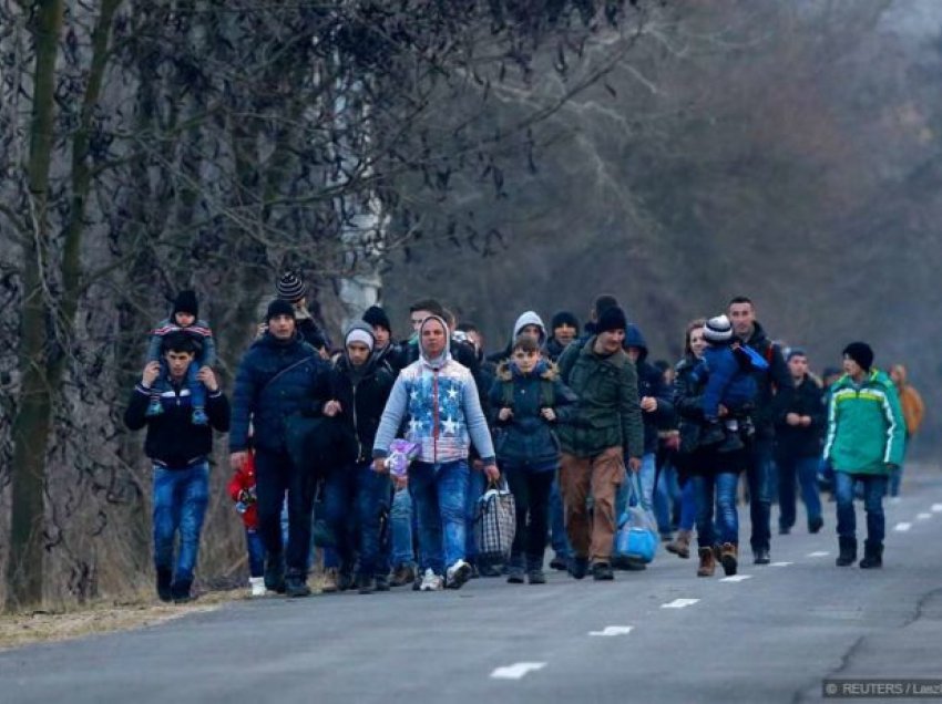 48.4 për qind e shqipëtarëve të gatshëm të largohen nga vendi