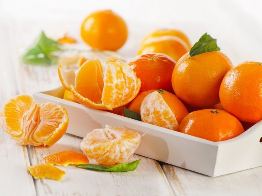 Për çfarë shërbejnë lëvozhgat e mandarinës?