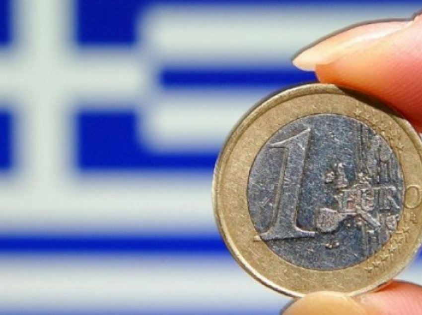 Euro në nivelin më të ulët që pas shpërthimit të pandemisë