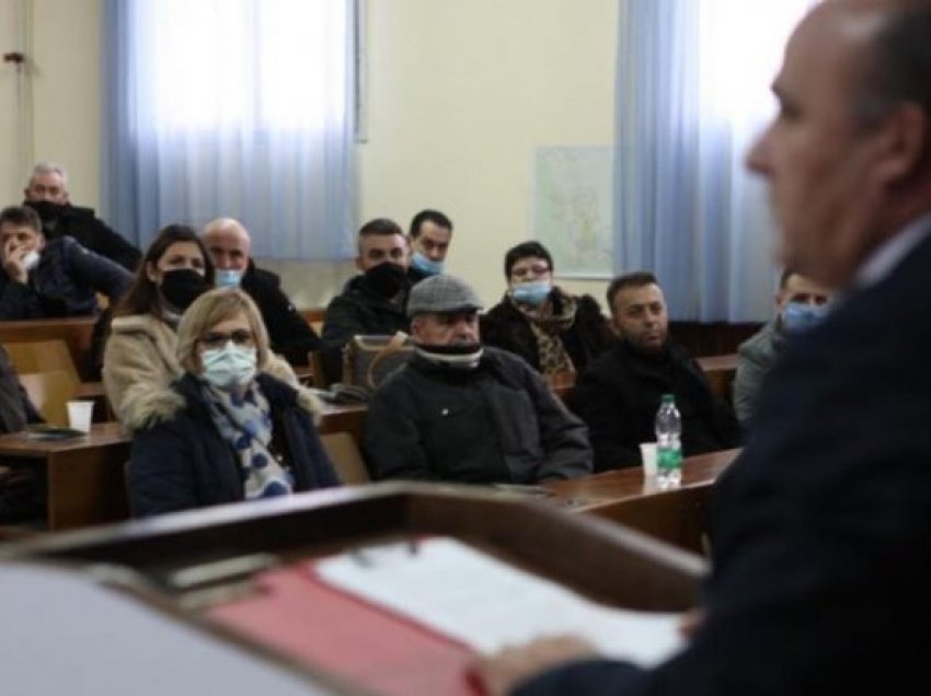 Komuna e Podujevës organizoi takim falënderues me bashkatdhetarët