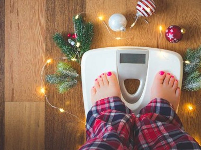 Arsyeja pse njerëzit shtojnë në peshë gjatë sezonit të dimrit