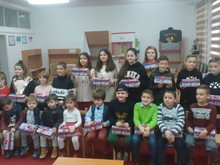 SBASHK në UKZ ka dhuruar dhurata për fëmijë