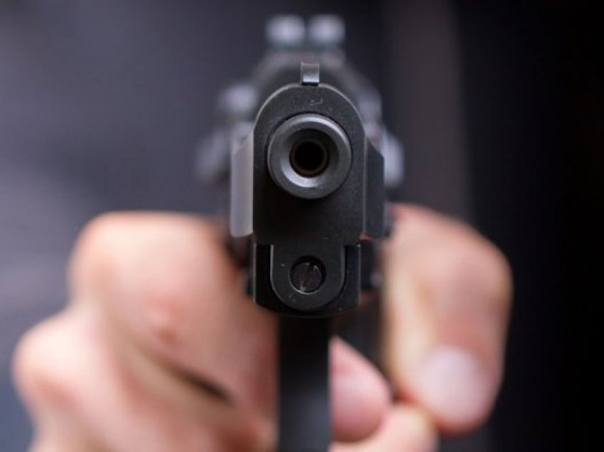 Burri në Obiliq e kërcënon me armë bashkëshorten e tij, përfundon në ndalim policor