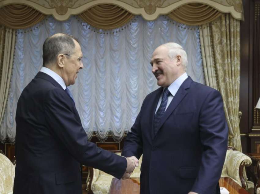 Rusia akuzon Perëndimin për “ndërhyrje” në Bjellorusi