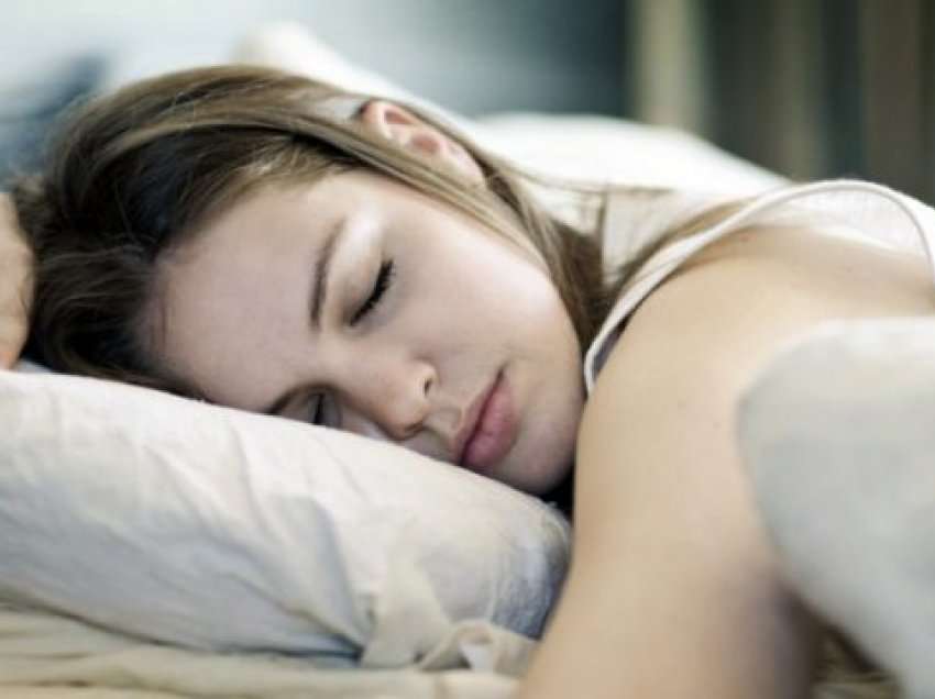 Mungesa e gjumit e dobëson trupin përballë infeksioneve