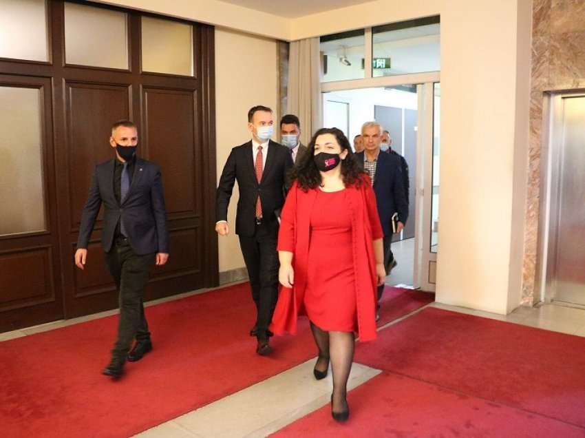 Osmani: 28 Nëntori - ditë krenarie e shprese për çdo shqiptar