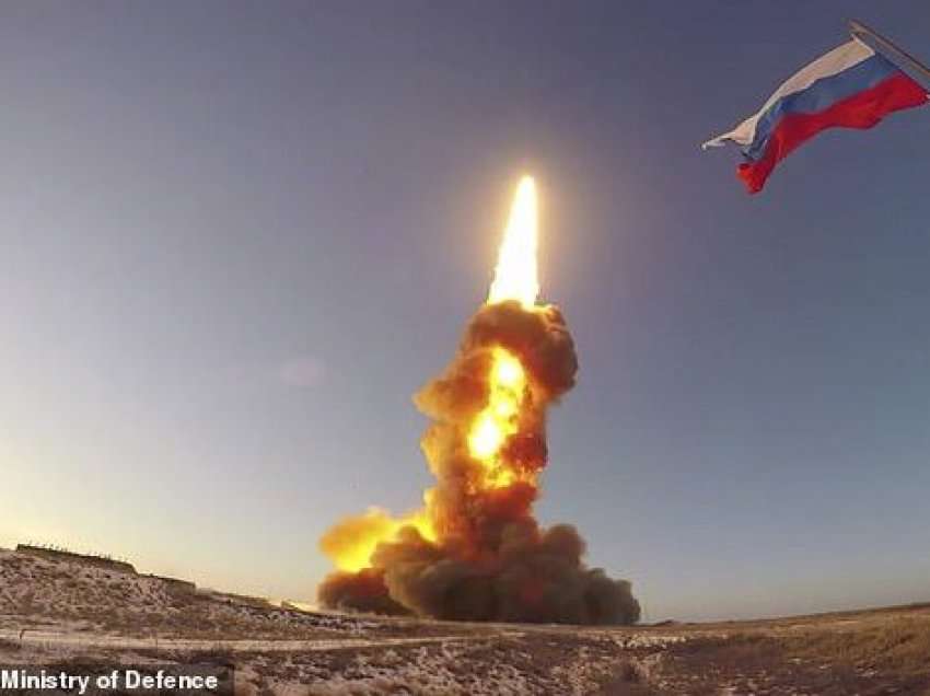 Rusia lëshon raketë, shkatërron objektivin në një largësi 450 kilometra