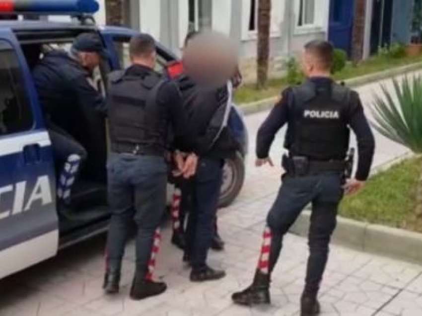 Ishte shpallur në kërkim/ Plagosi bashkë me disa të tjerë një person, arrestohet 27-vjeçari në Vlorë