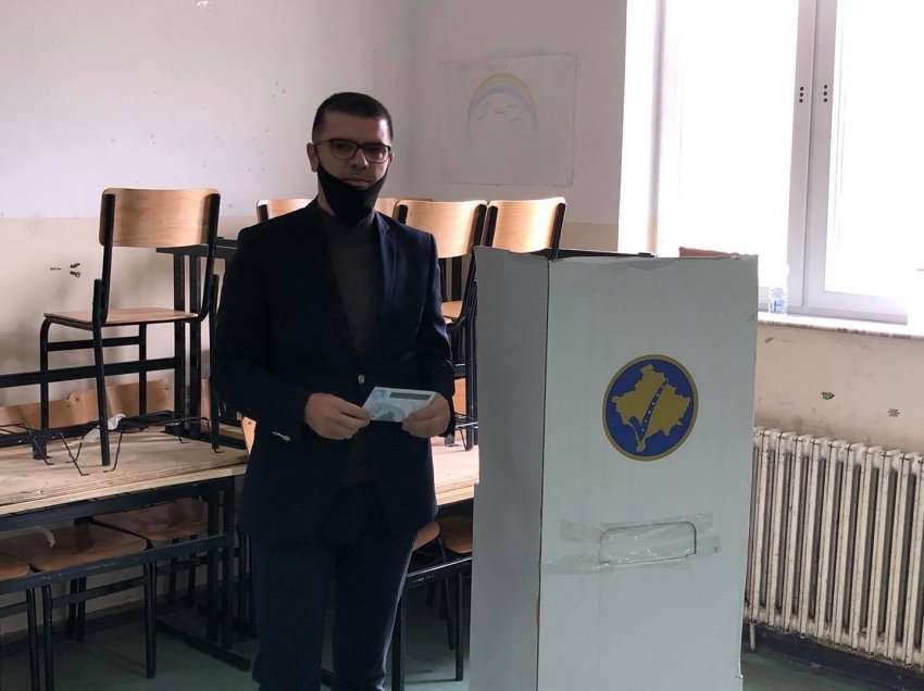 Deputeti Visar Hoti voton për kryetar të Podujevës, ka një porosi për llapjanët