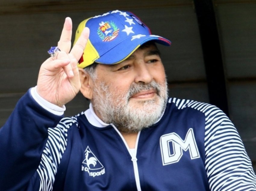 ​Dyshime mbi vdekjen e Maradonas, nisin hetimet nga policia