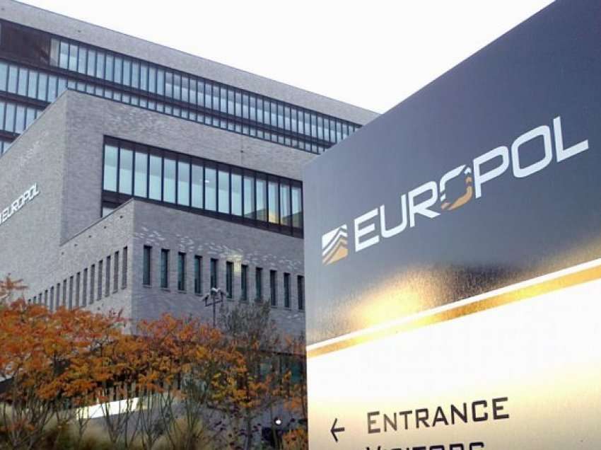 Europoli arreston 45 persona, sekuestron edhe 52 ton kokainë