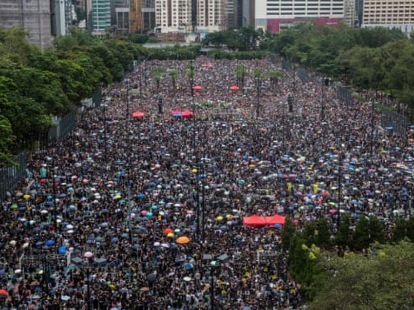 Udhëheqësit e demokracisë në Hong Kong u shpallën fajtorë për protestën paqësore të vitit 2019