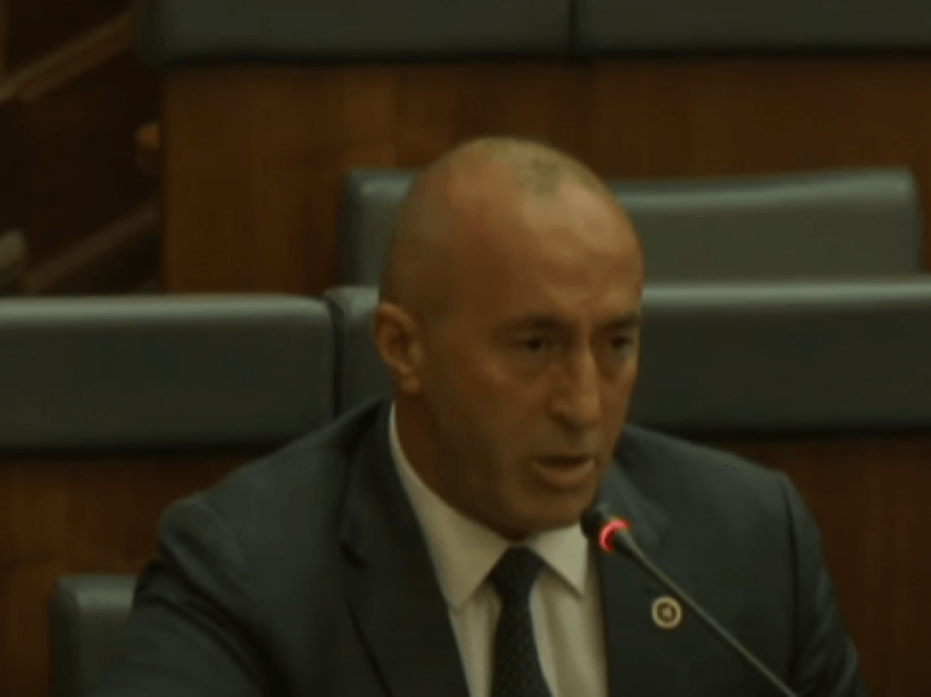 Ramush Haradinaj i drejtohet Kurtit e VV-së: Çfarë zori keni?
