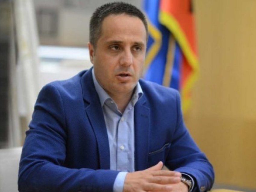 Lajmërohet Driton Selmanaj, reagon ashpër ndaj qeverisë - ka një thirrje për patriotët shqiptarë