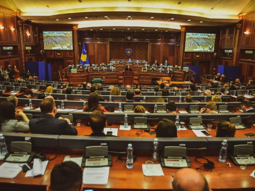 Lista serbe me 38 vota tentojë ta sfidojë zgjedhjen e Presidentes