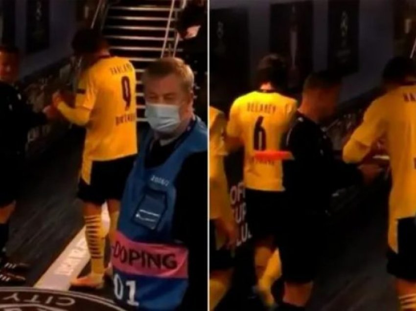 “Shtohen fansat e Haalandit” – Gjyqtari anësor i kërkoi autograf sulmuesit të Dortmundit pas ndeshjes ndaj Man Cityt