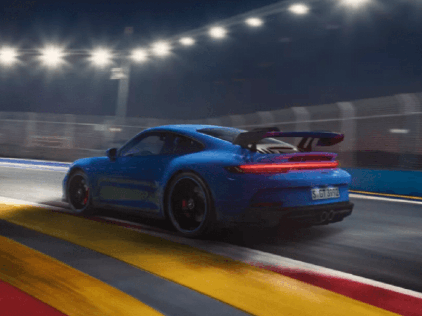 Testi i qëndrueshmërisë: Porsche kaloi 5 mijë km duke vozitur me shpejtësi konstante prej 300 km / orë