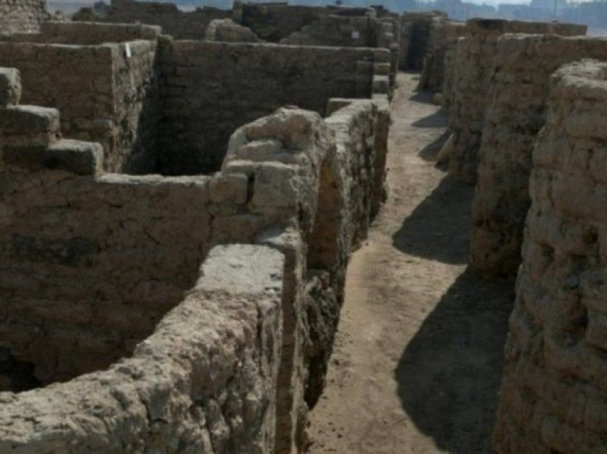 Pas 3 mijë vjetëve, në Egjipt zbulohet “qyteti i humbur”