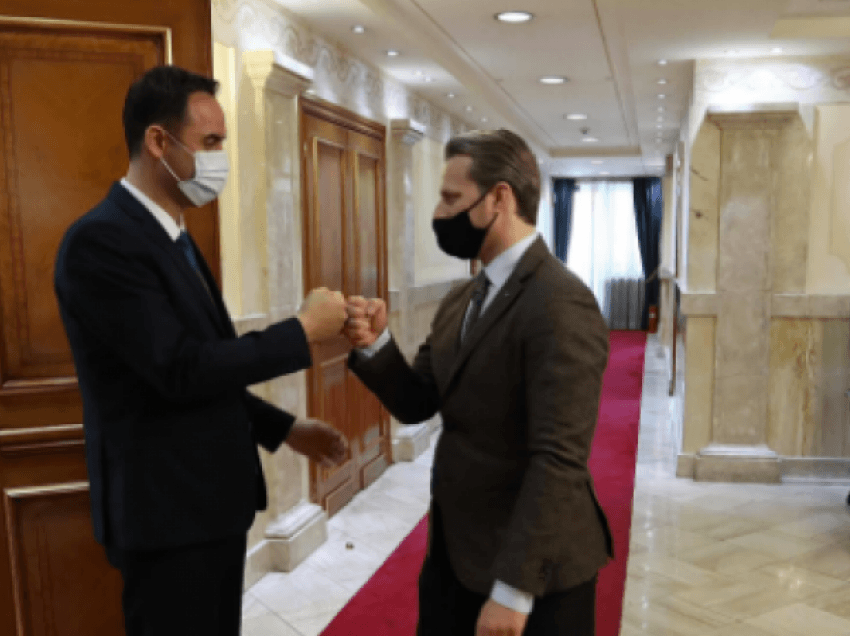 Shqiprim Arifi në takim me Glauk Konjufcën, ka dy kërkesa për Qeverinë e Kosovës