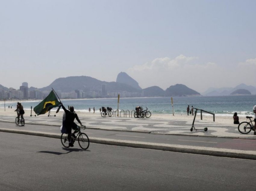 Sao Paulo dhe Rio de Janeiro lehtësojnë masat e kufizuese pavarësisht vdekjeve nga COVID-19