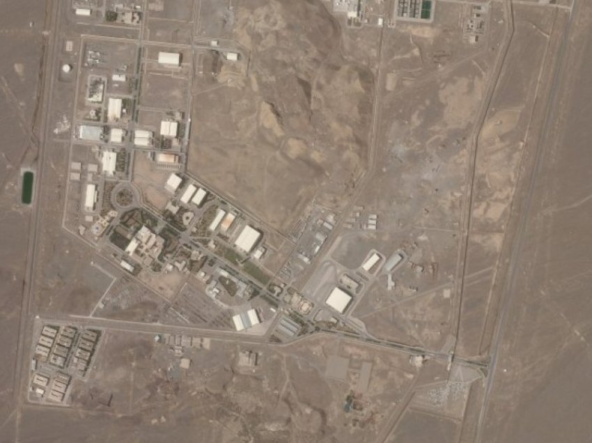 Shpërthen një central bërthamor në Iran