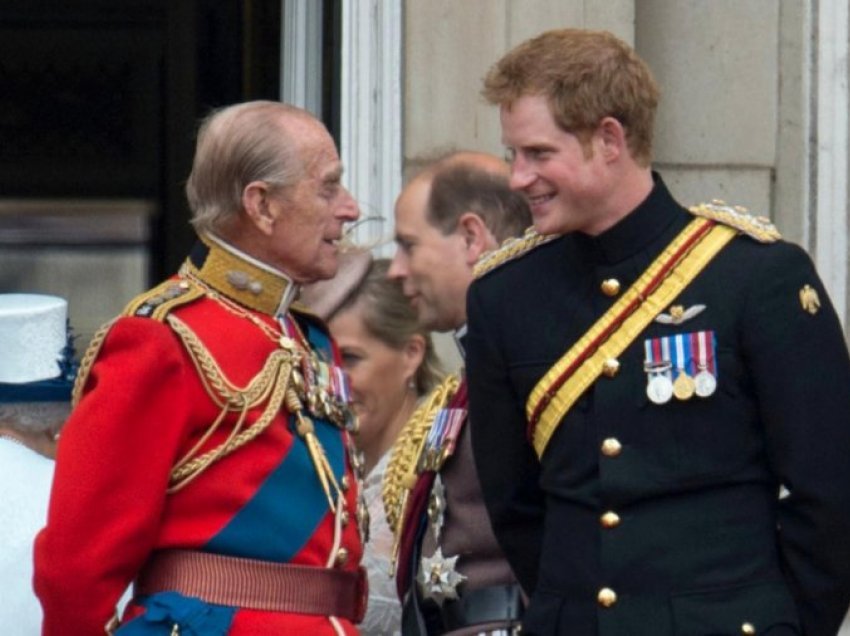 Princi Harry mbërrin në Britani të Madhe për varrimin e gjyshit të tij