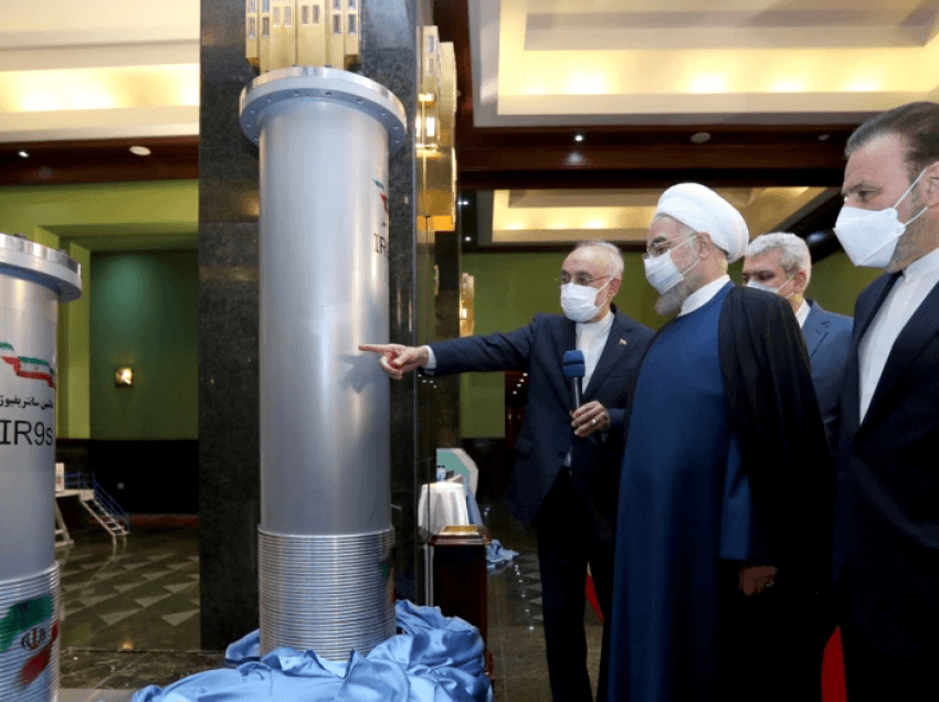 Irani fajëson Izraelin mbi avarinë elektrike në impiantin bërthamor