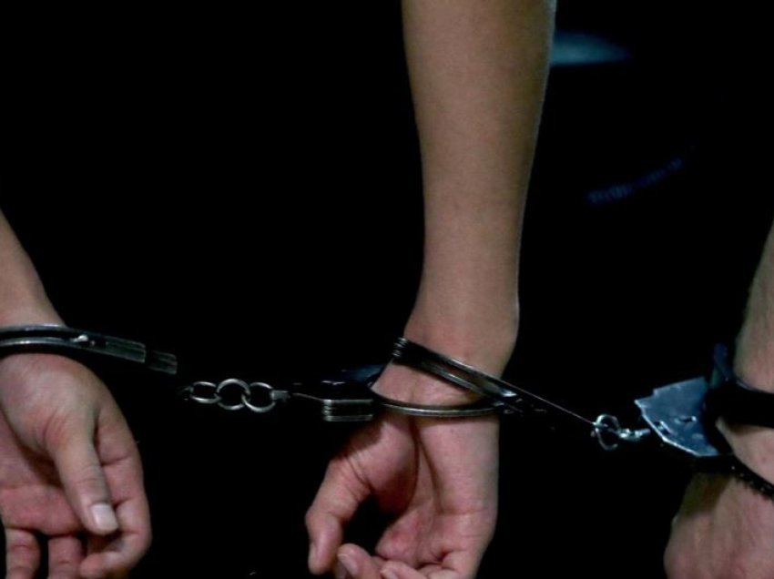 Mali i Zi arreston kreun e dyshuar të një bande kriminale