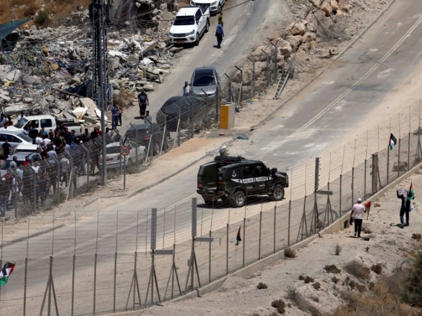 Mbi 100 persona të plagosur nga përleshjet në Jerusalemin Lindor