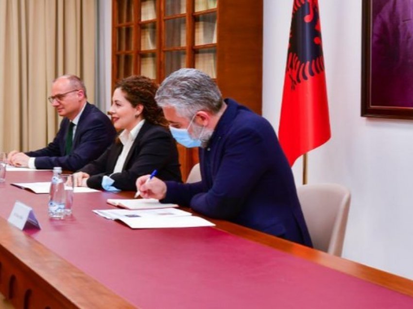Ministrja e Jashtme, Olta Xhaçka takim me përfaqësuesit e OSBE: Qeveria shqiptare punoi shumë për të garantuar standardet më të larta të zgjedhjeve