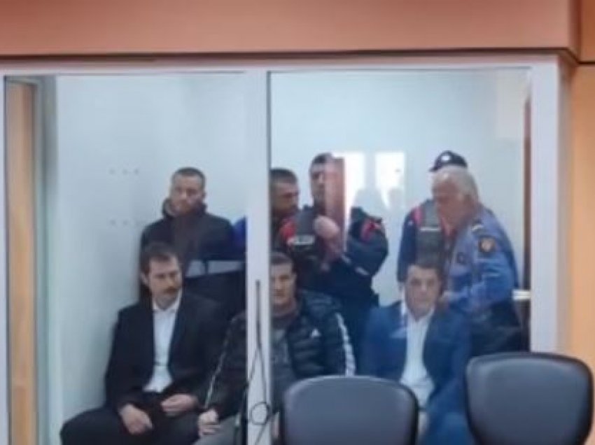 Ngjarja në Elbasan, lihet në burg Paplekaj, lirohen të akuzuarit e tjerë