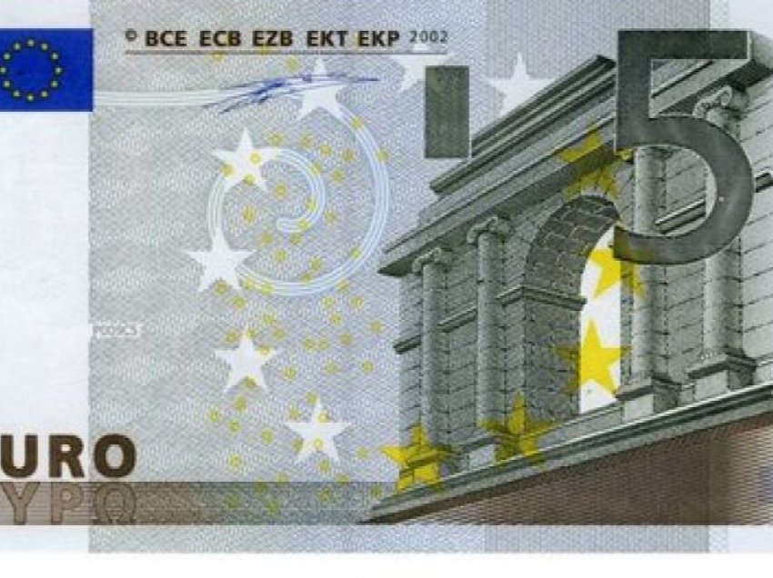 Nëse keni këtë lloj të kartmonedhës prej 5 eurove ju mund të bëheni milioner