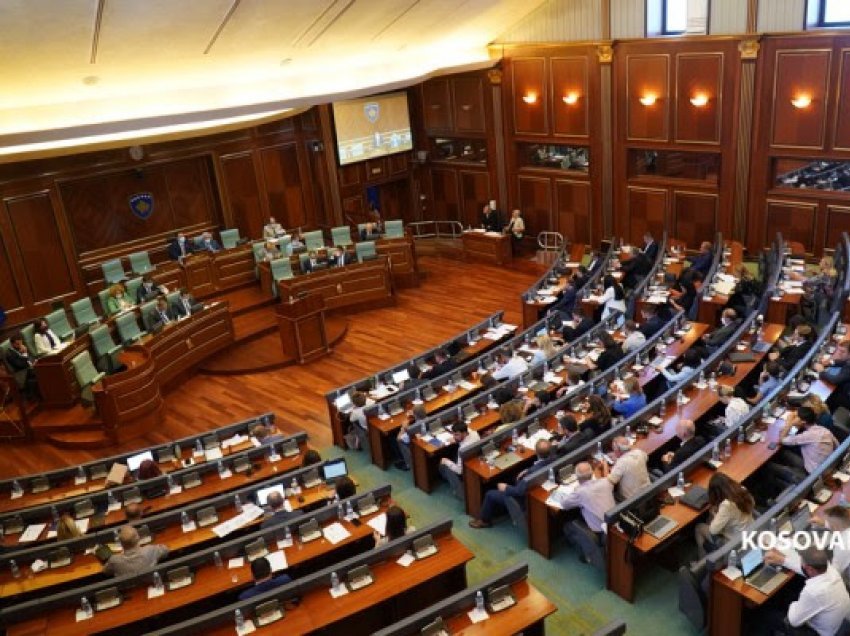 ​Dështon votimi për themelimin e institucionit të Operës, mungojnë deputetët në seancë