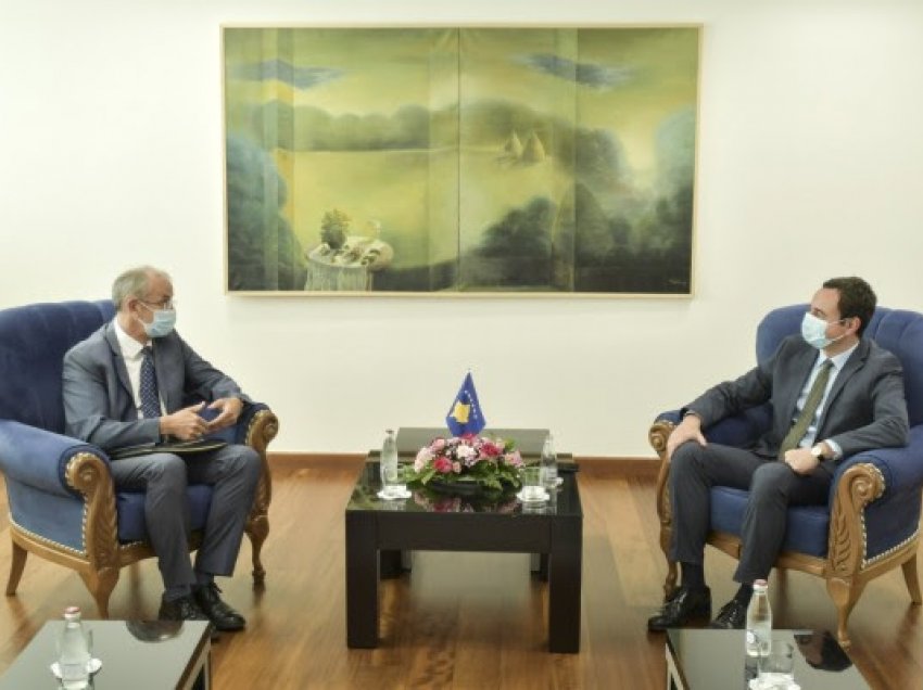 Kryeministri ​Kurti priti në takim shefin e misionit të OSBE-së në Kosovë, Michael Davenport