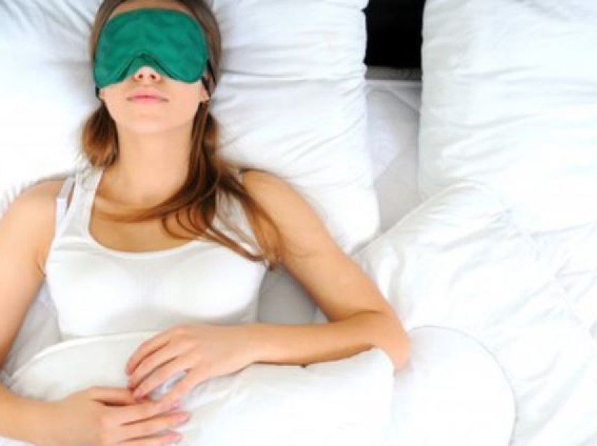 Përfshirë gjumin, zakonet e përditshme që mund të çojnë në një kancer fatal