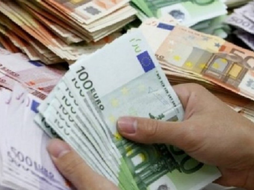 Shteti i pagoi mbi 100 mijë euro pensione për personat e vdekur 